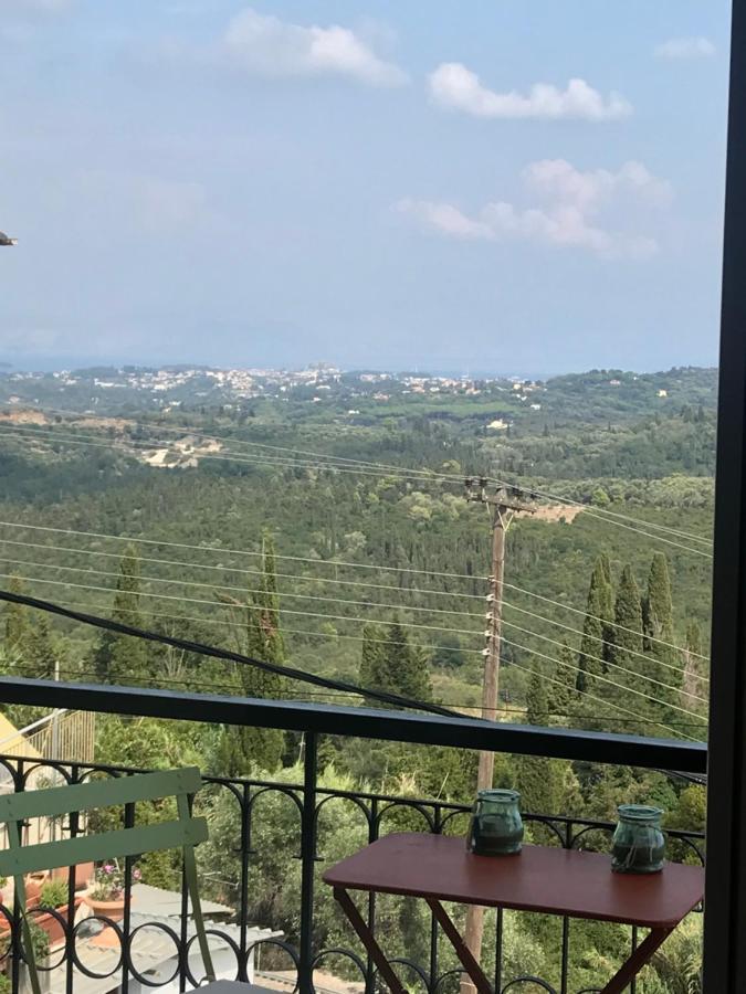 Schoenes Familienappartement In Pelekas, Corfu Mit Meerblick Екстериор снимка